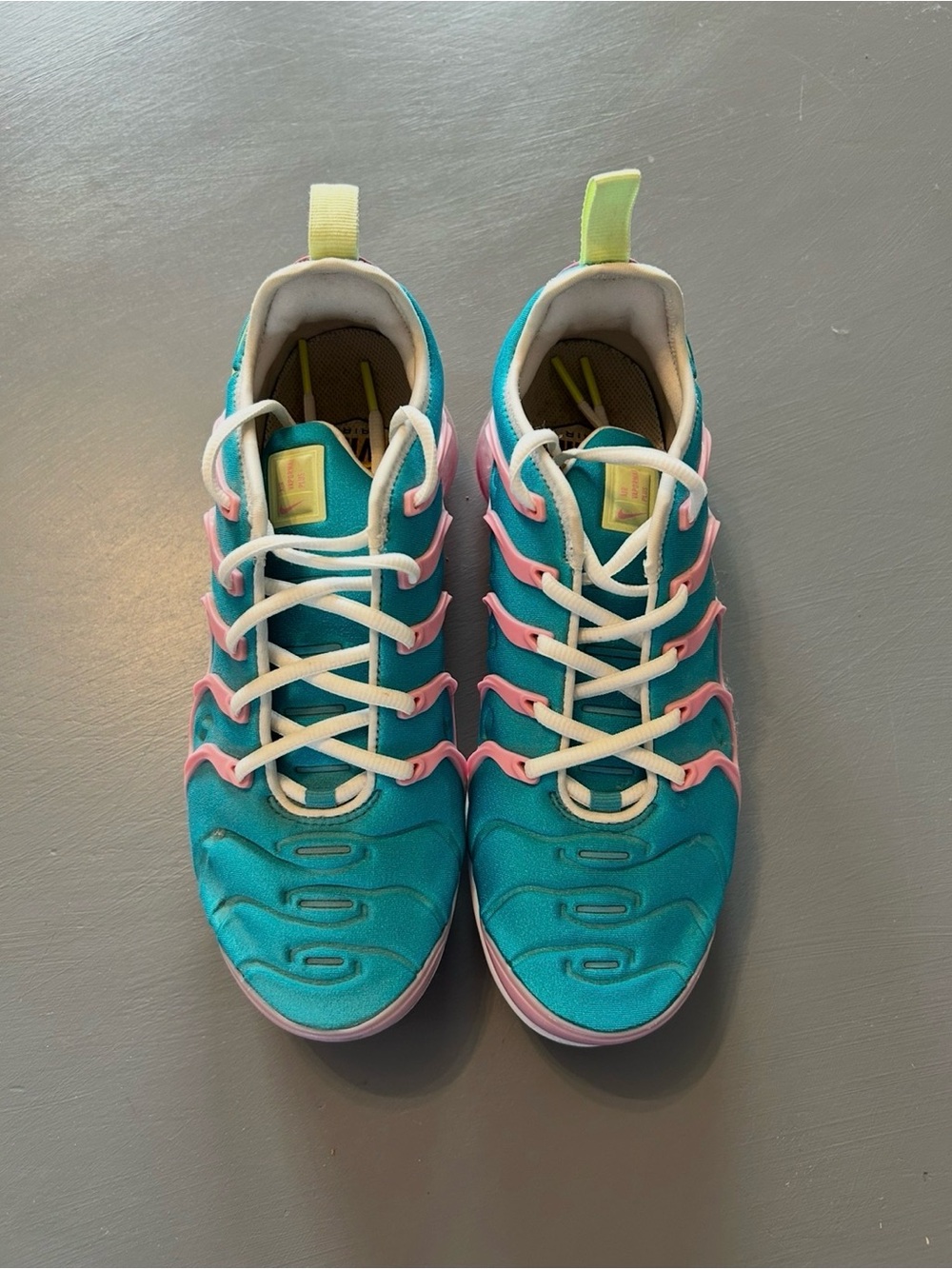 Women's Nike Air Max Vapor Teal and Pink